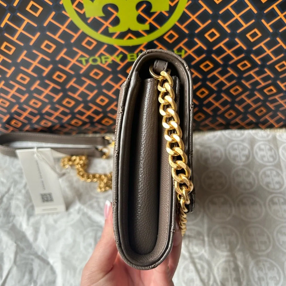 Tory Burch Willa Chain Wallet Crossbody Bag Volcanic Stone Gold Gray - Picture 2 of 12